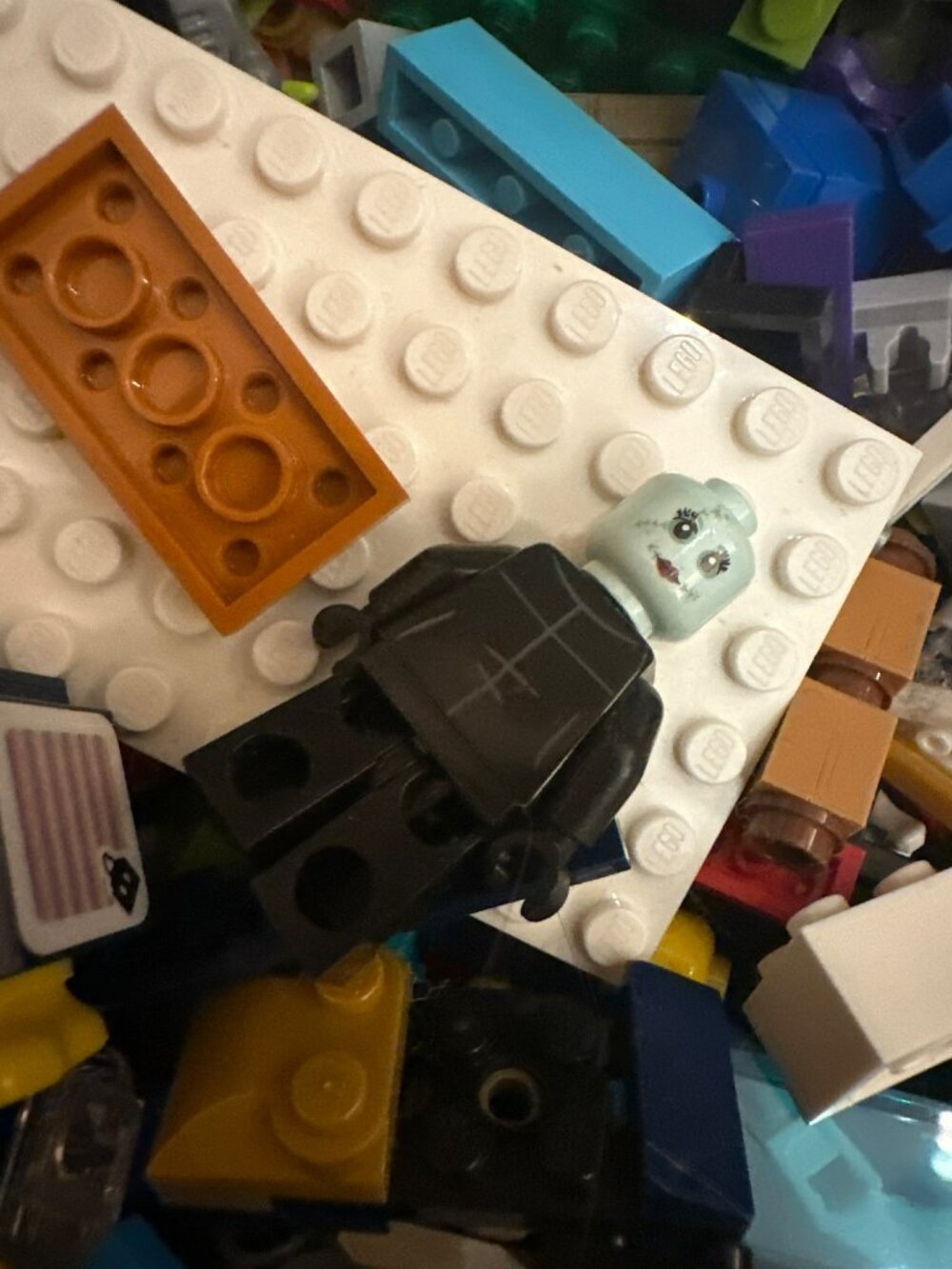 LEGO Bulk Lot Baseplate Brick Mini Figures Minecraft Bomb-Omb Mixed 10 lbs - Picture 8 of 8